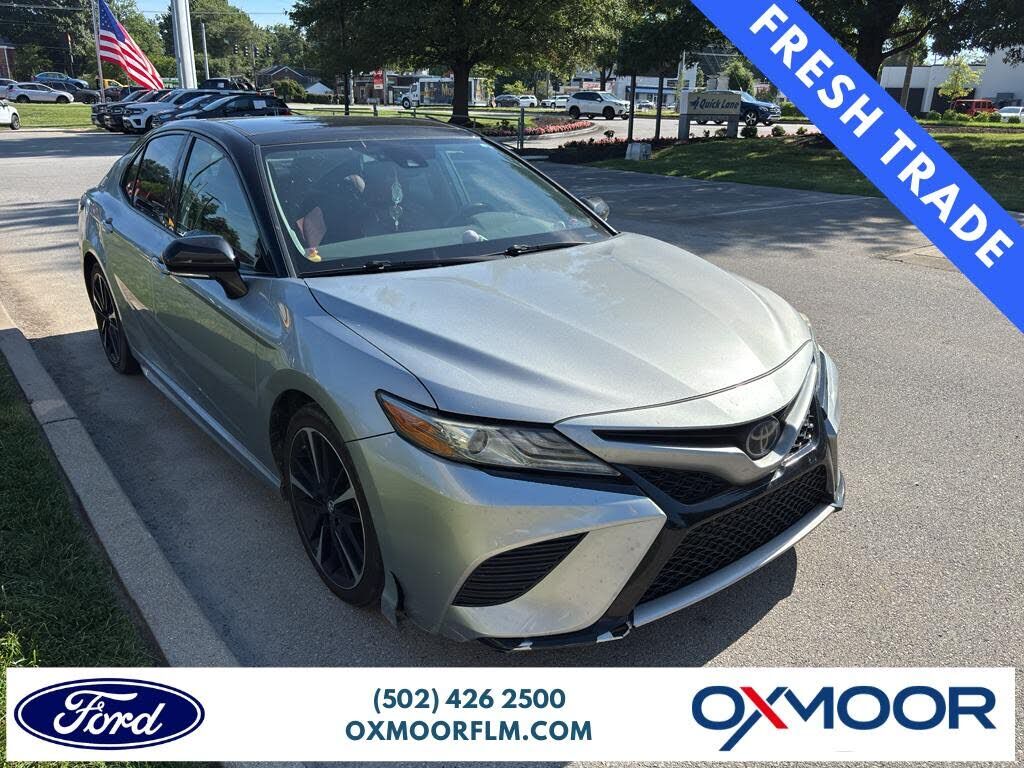 2019 TOYOTA Camry