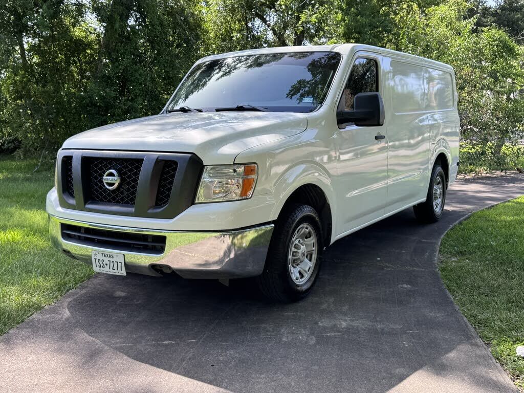 2018 NISSAN NV