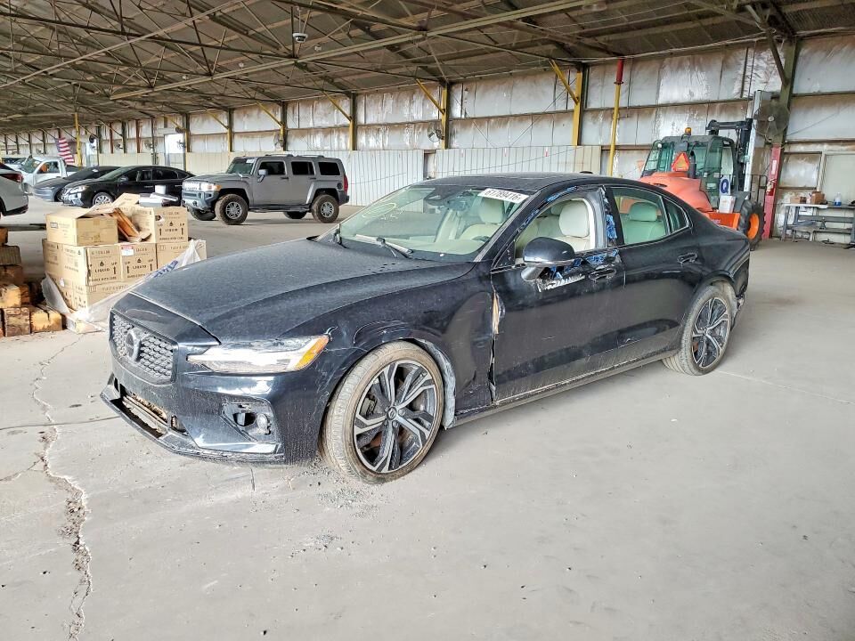 2024 VOLVO S60