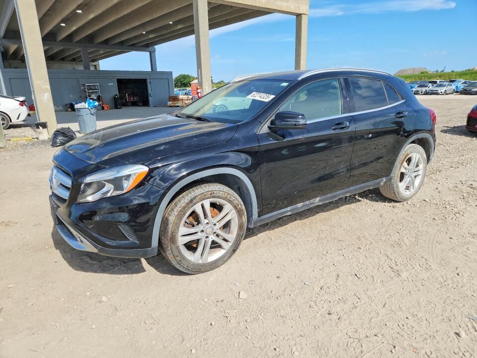 2015 MERCEDES-BENZ GLA-Class