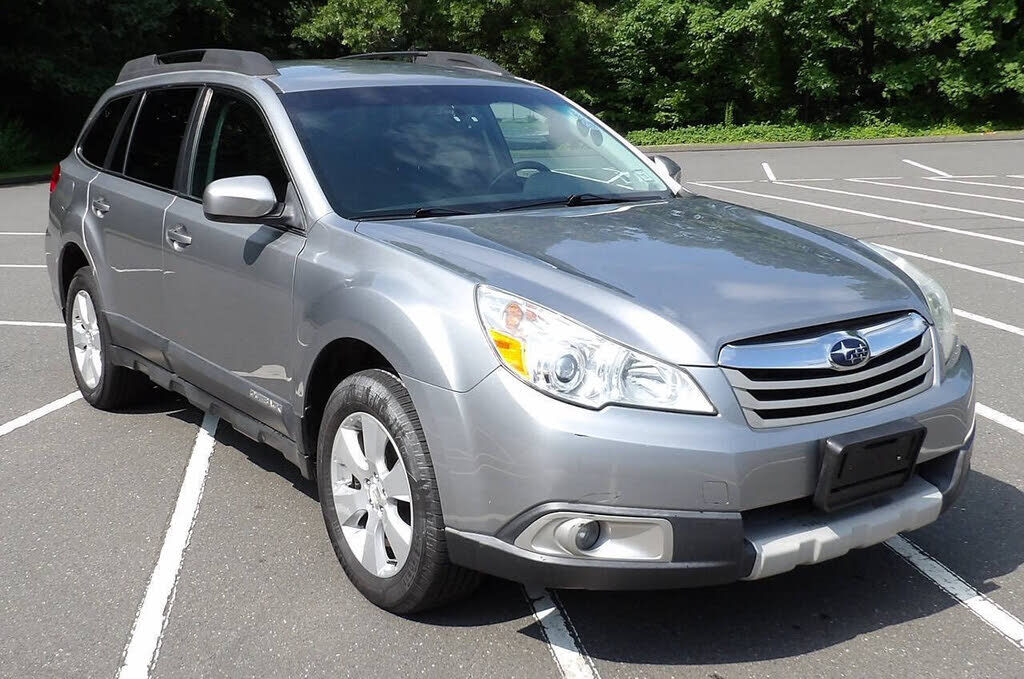 2011 SUBARU Outback