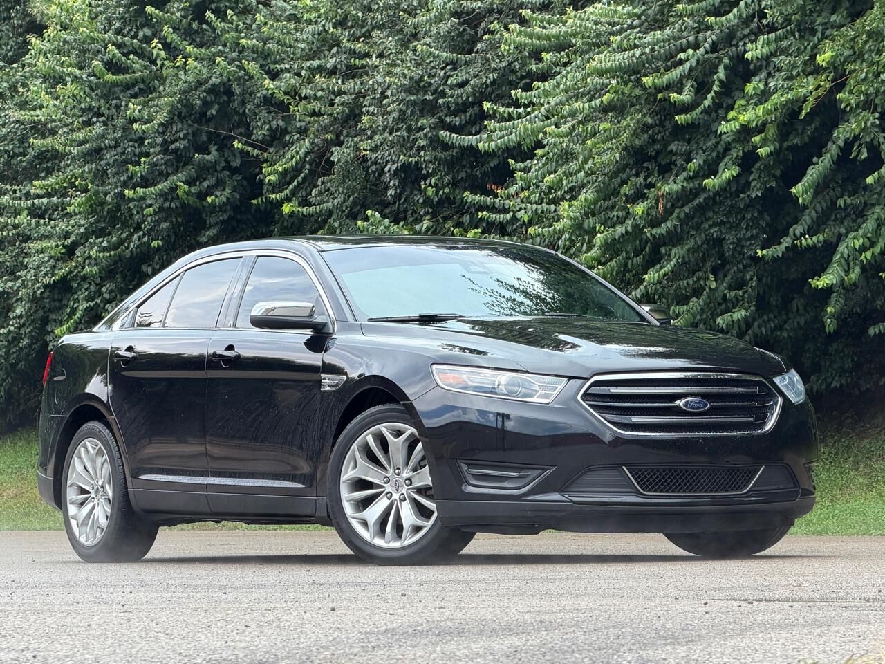 2019 FORD Taurus