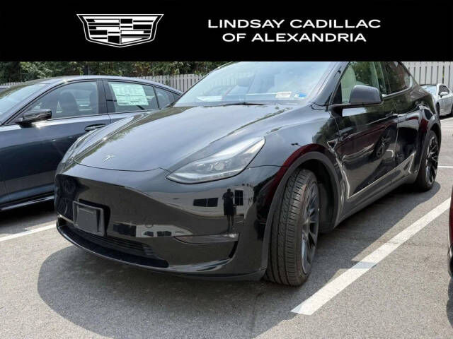 2023 TESLA Model Y