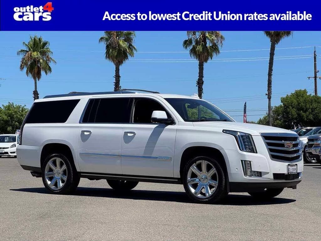 2018 CADILLAC Escalade ESV