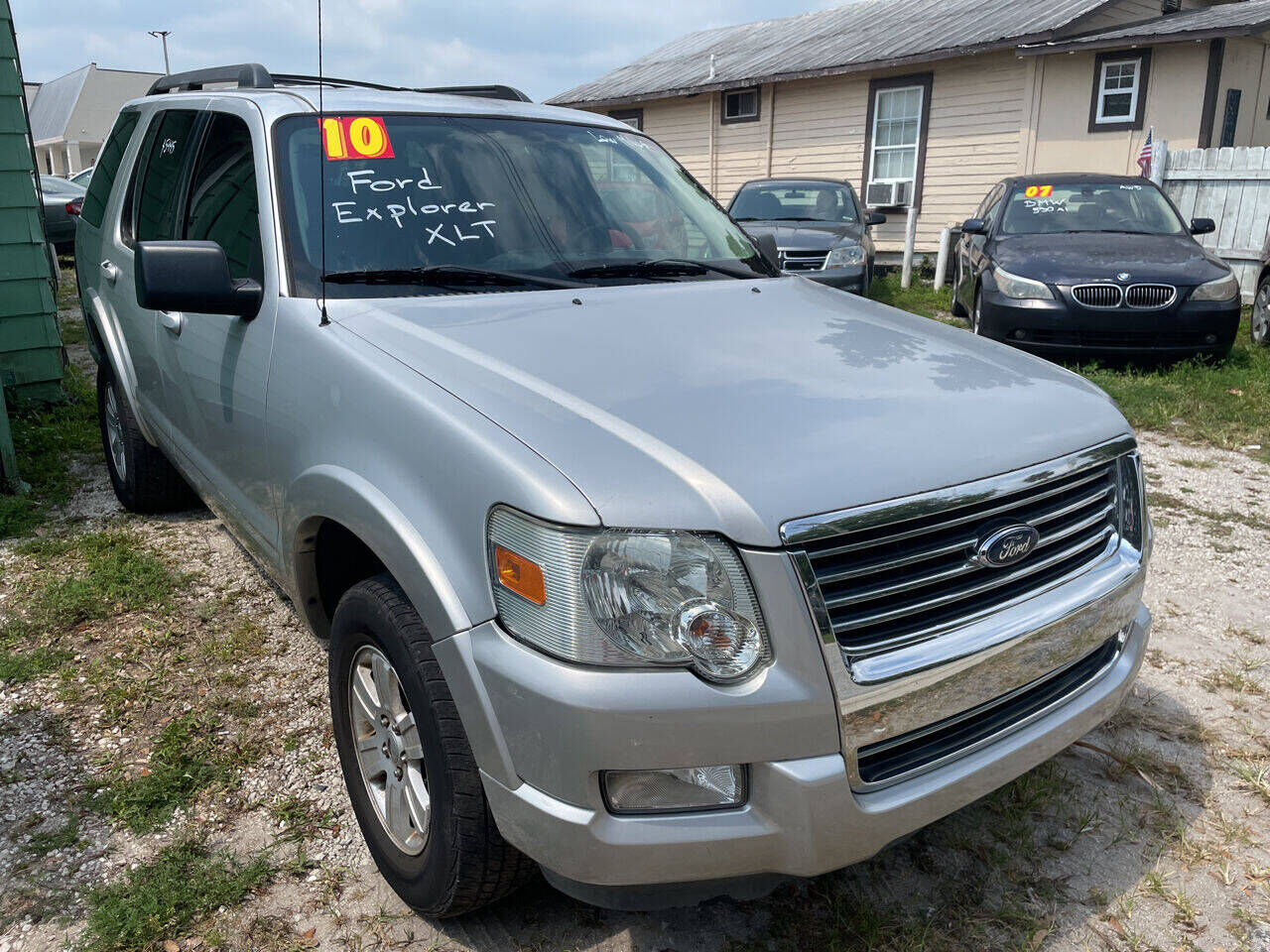 2010 FORD Explorer