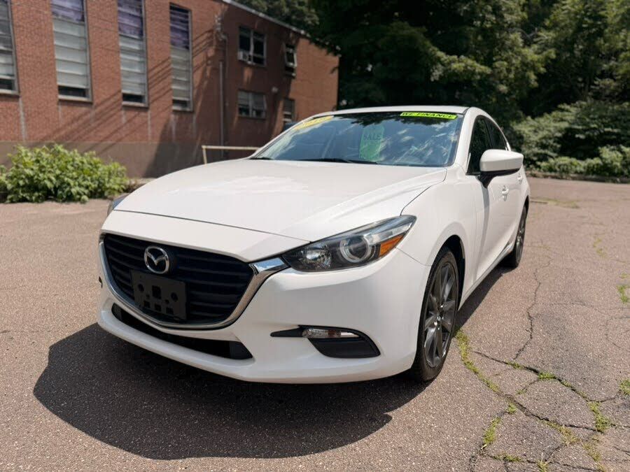 2018 MAZDA Mazda3