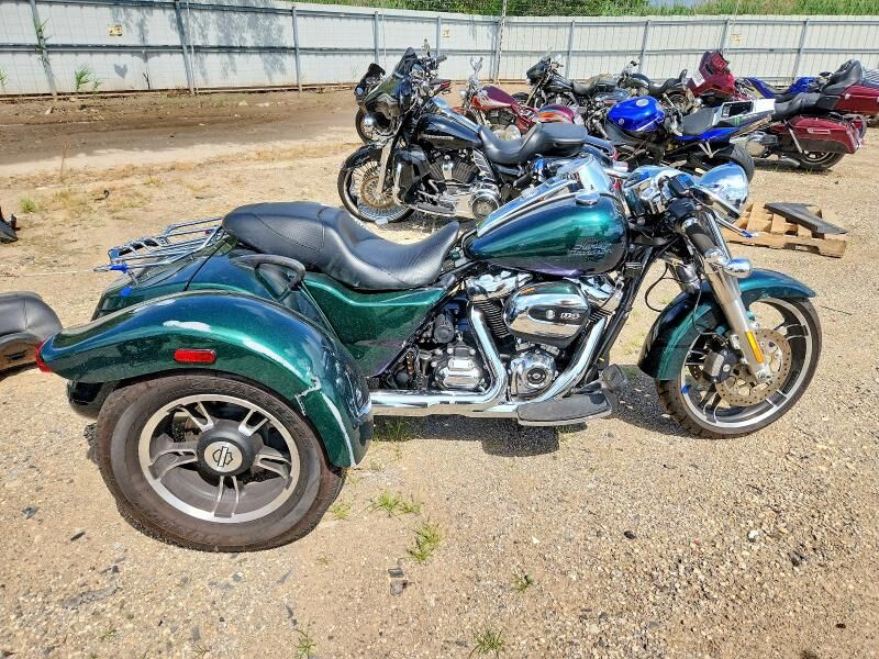 2021 HARLEY DAVIDSON FLRT / Freewheeler
