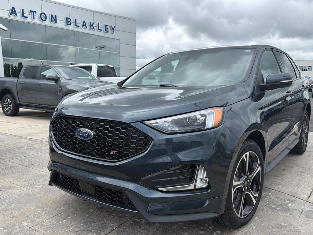 2023 FORD Edge