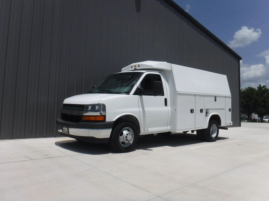 2017 CHEVROLET Express