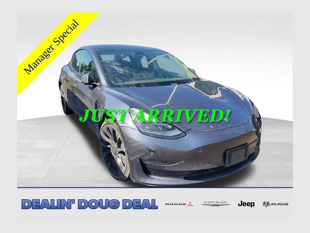 2022 TESLA Model 3