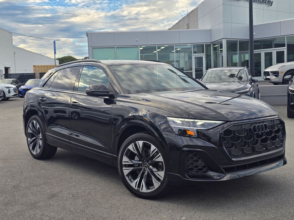 2025 AUDI Q8