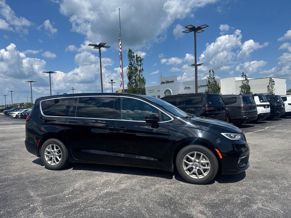 2025 CHRYSLER Pacifica