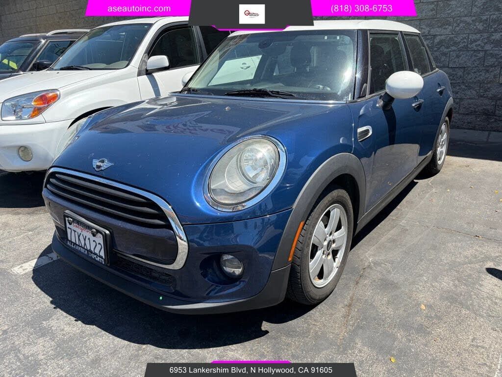 2016 MINI Cooper