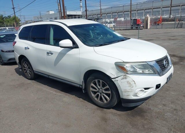 2016 NISSAN Pathfinder