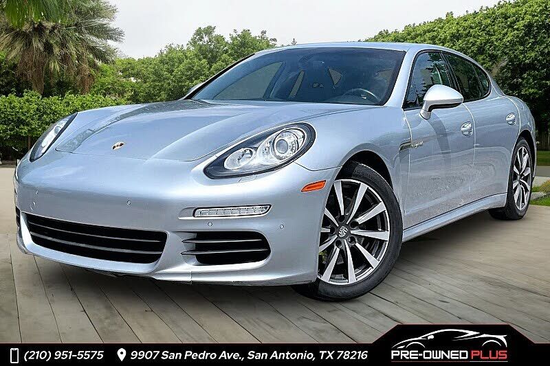 2016 PORSCHE Panamera