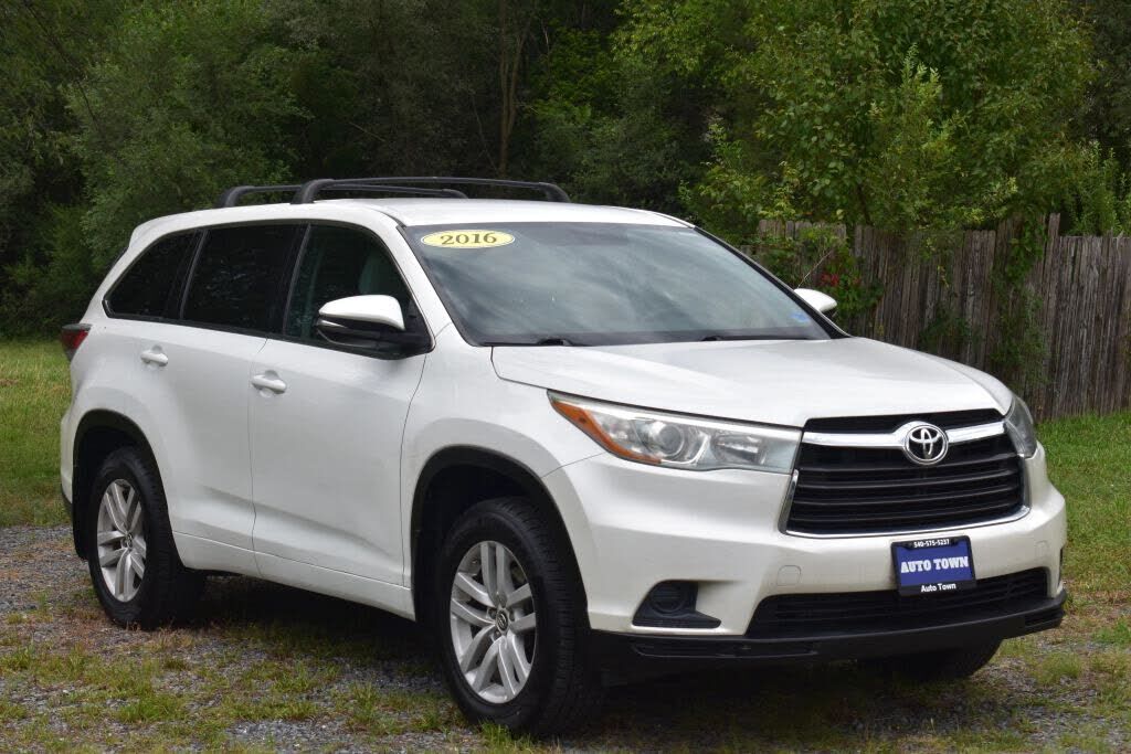2016 TOYOTA Highlander