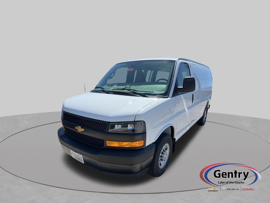 2026 CHEVROLET Express