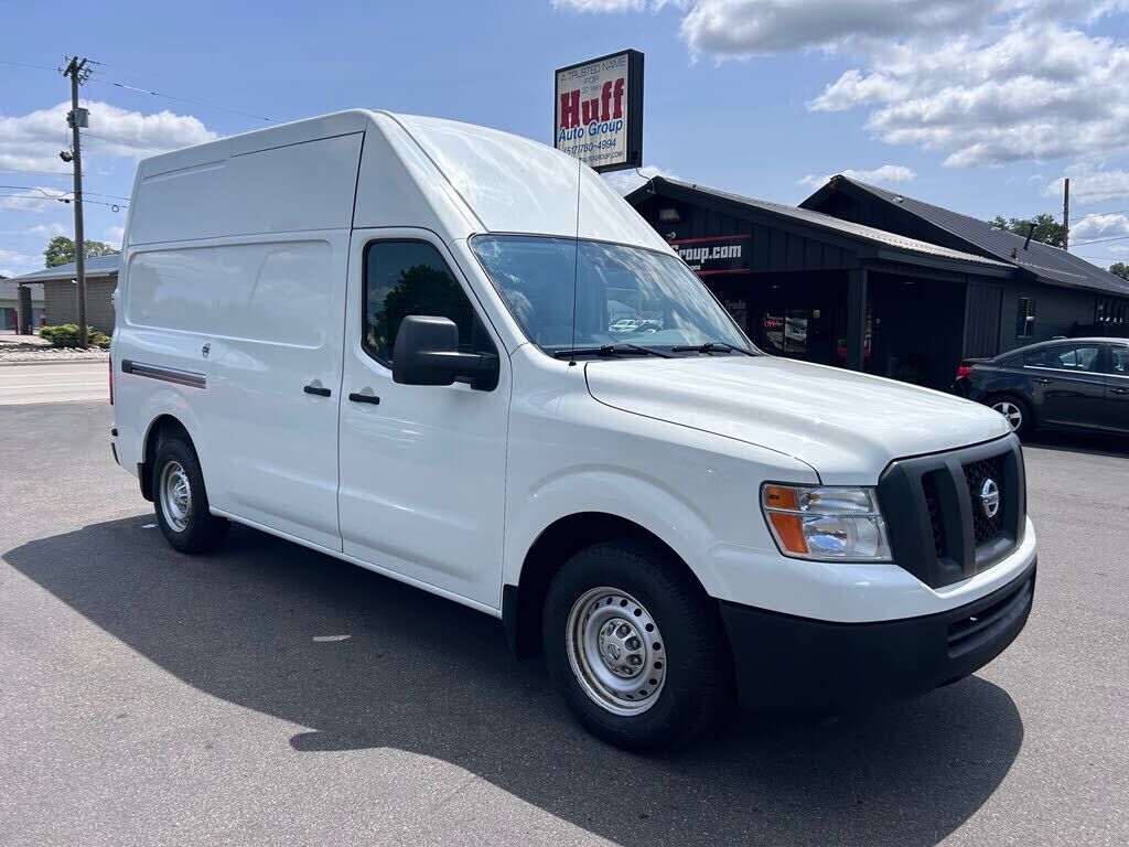 2014 NISSAN NV