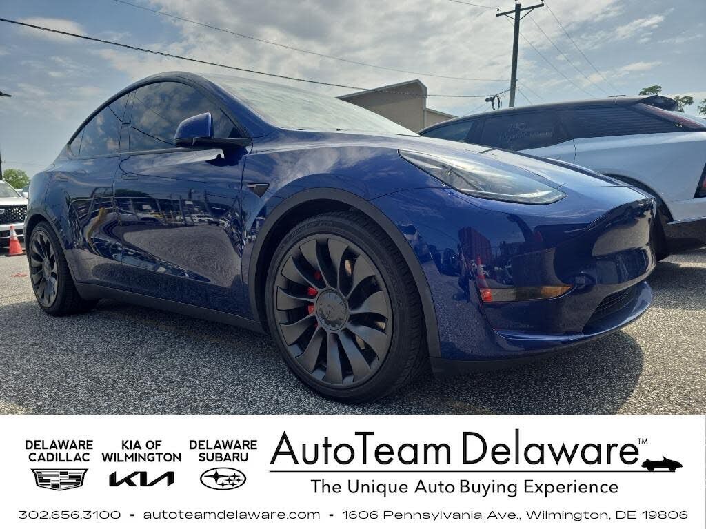2023 TESLA Model Y