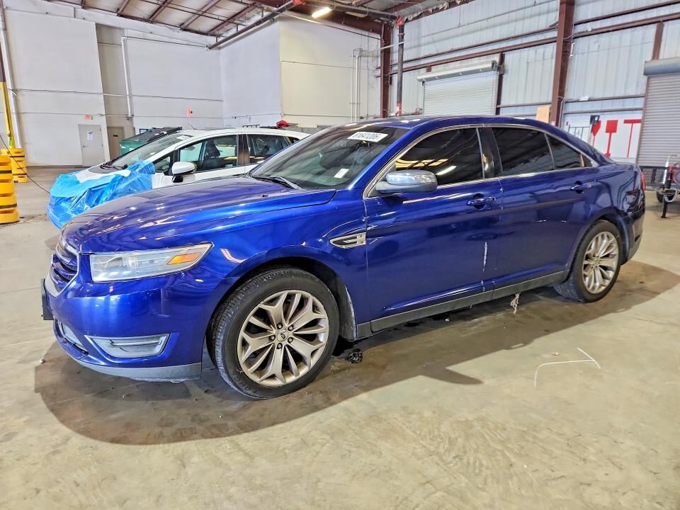 2013 FORD Taurus