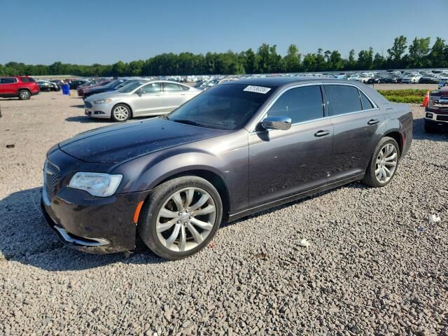 2019 CHRYSLER 300