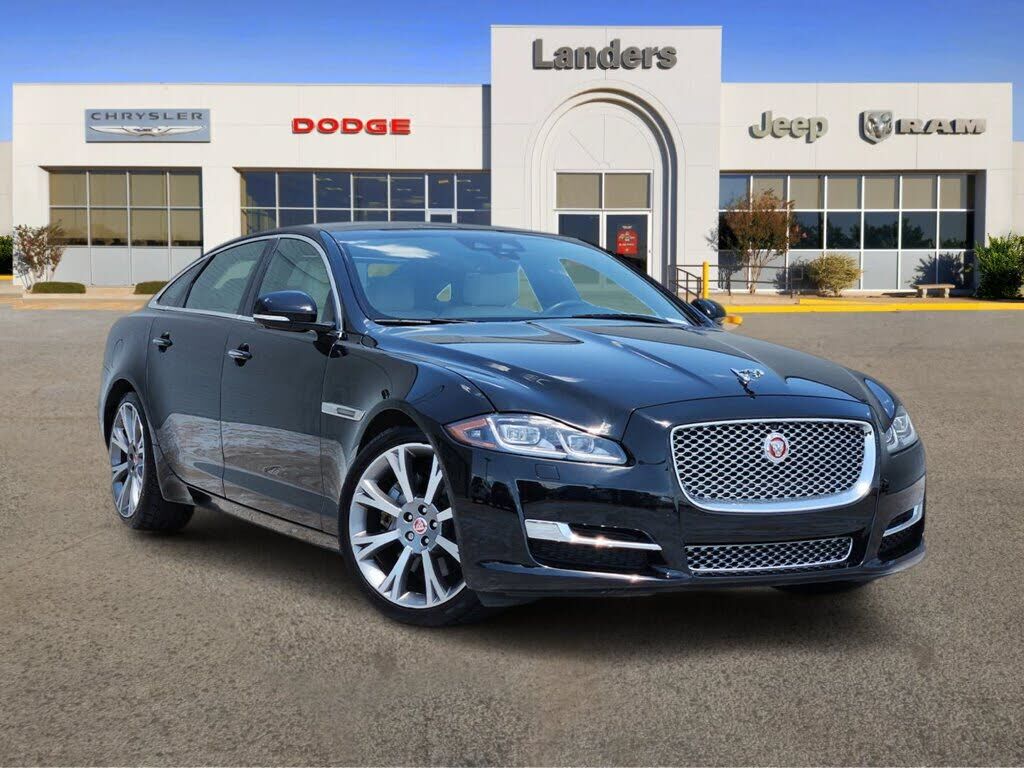 2018 JAGUAR XJ