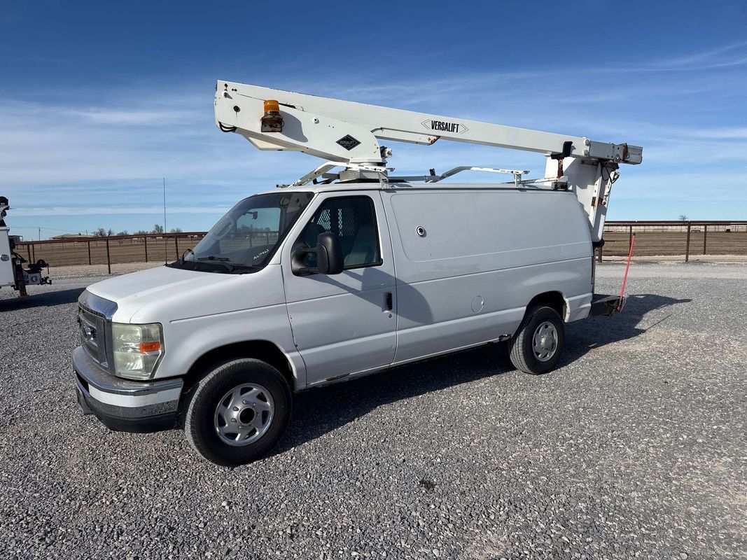 Ford E-350