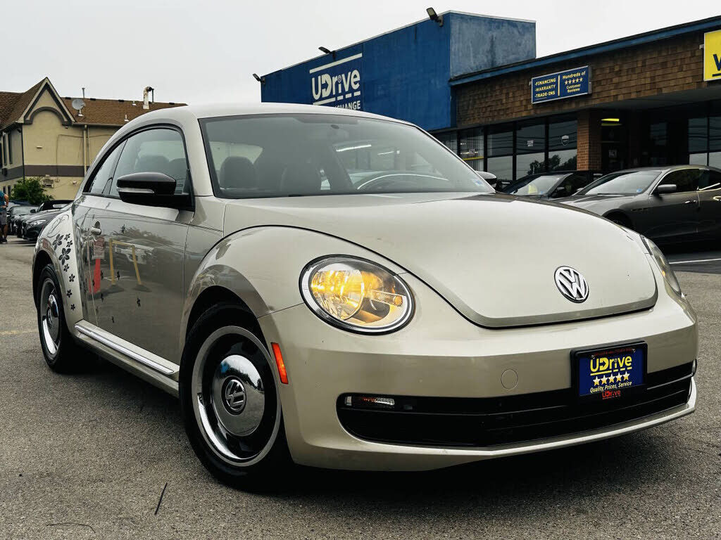 2012 VOLKSWAGEN Beetle