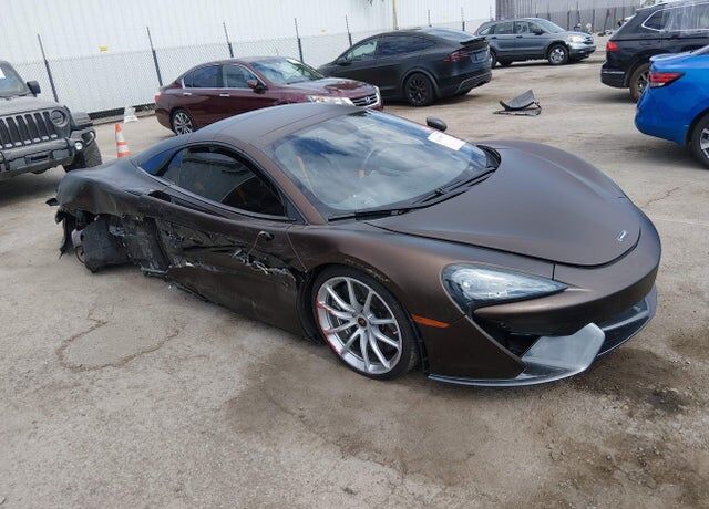 2018 MCLAREN 570S