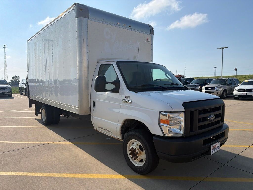 2018 FORD E-350