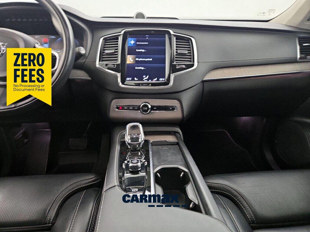 2022 VOLVO XC90