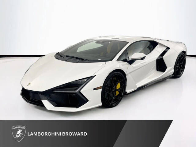 2026 LAMBORGHINI Revuelto
