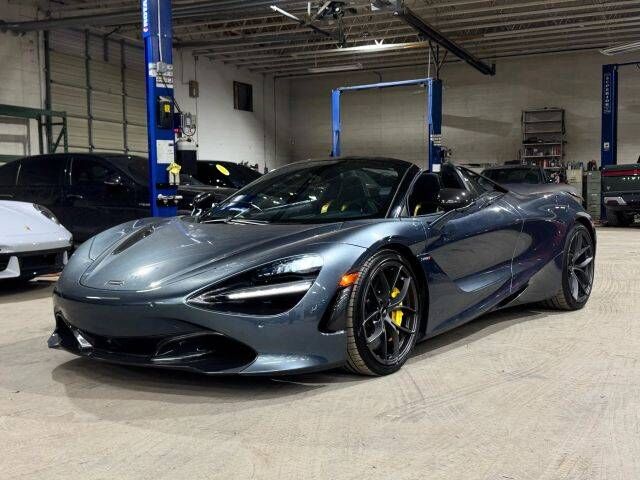 2022 MCLAREN 720S