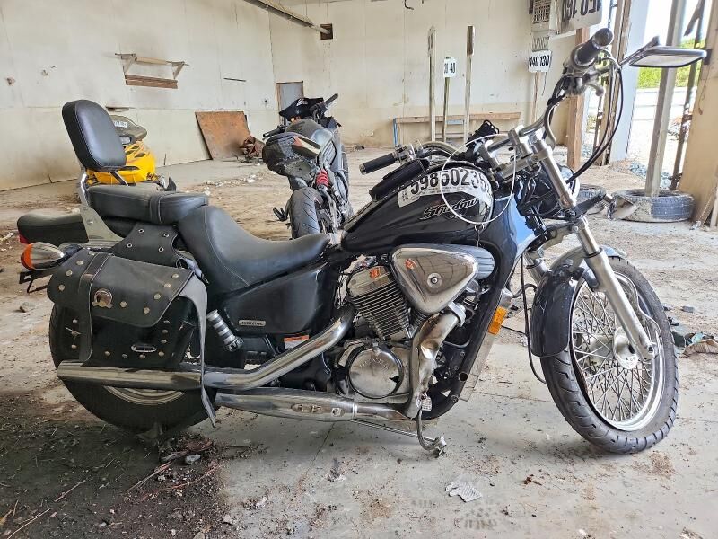 2004 HONDA VT600CD