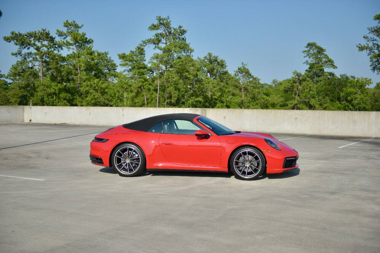 2021 PORSCHE 911