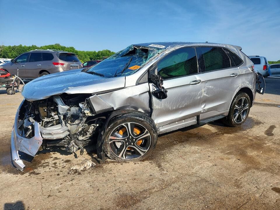 2023 FORD Edge