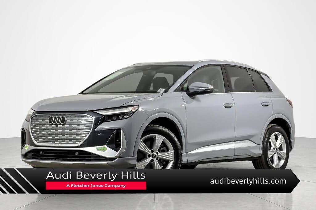2023 AUDI Q4