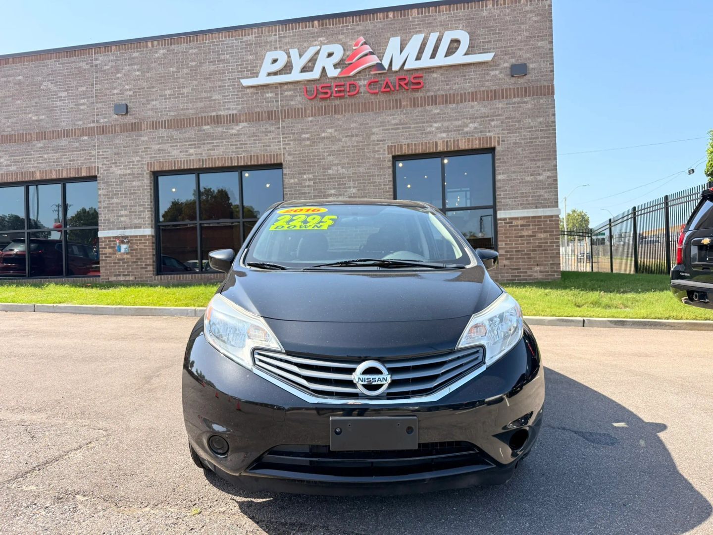 2016 NISSAN Versa