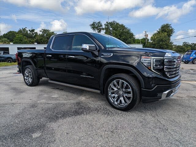 2023 GMC Sierra