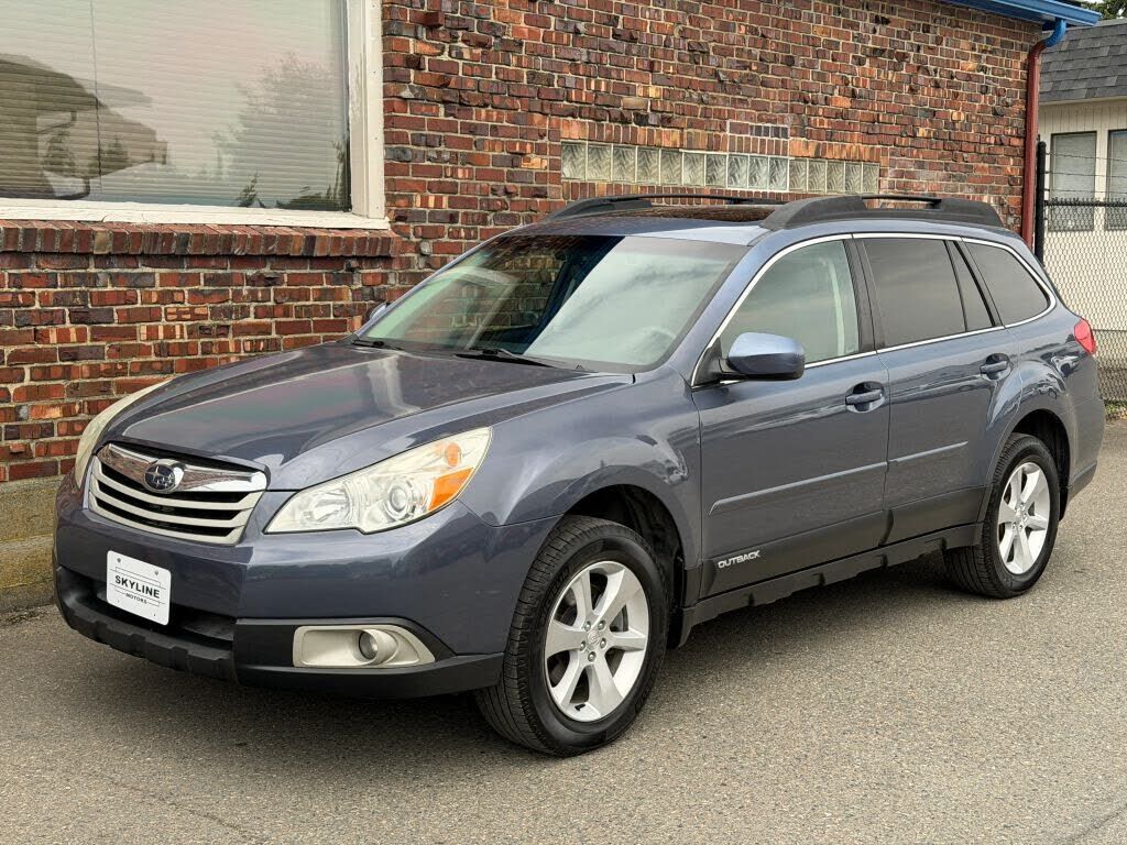 2014 SUBARU Outback