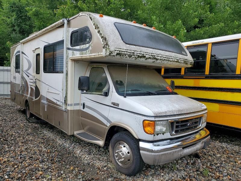 2003 FORD E-450