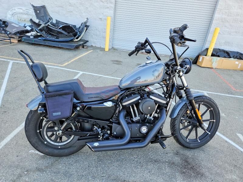 2022 HARLEY DAVIDSON Iron 883