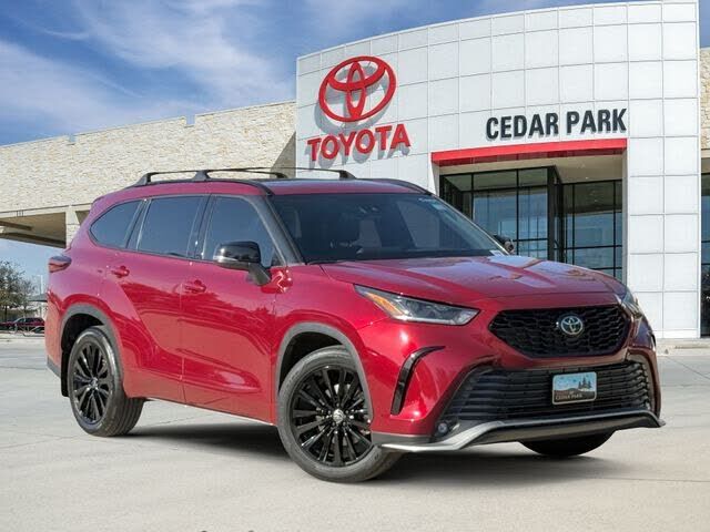 2023 TOYOTA Highlander