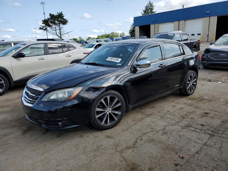 2011 CHRYSLER 200