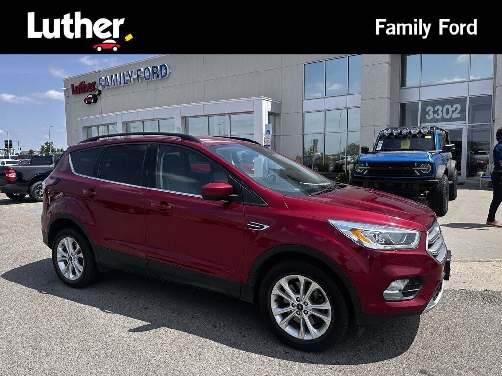 2017 FORD Escape