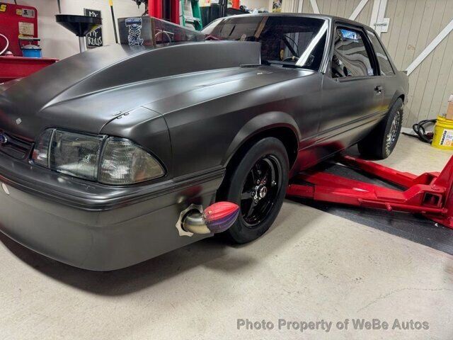 1988 FORD Mustang