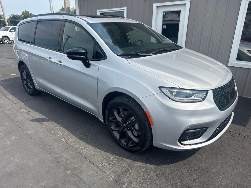 2026 CHRYSLER Pacifica
