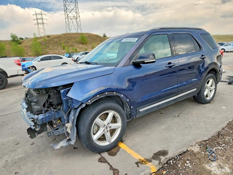 2016 FORD Explorer