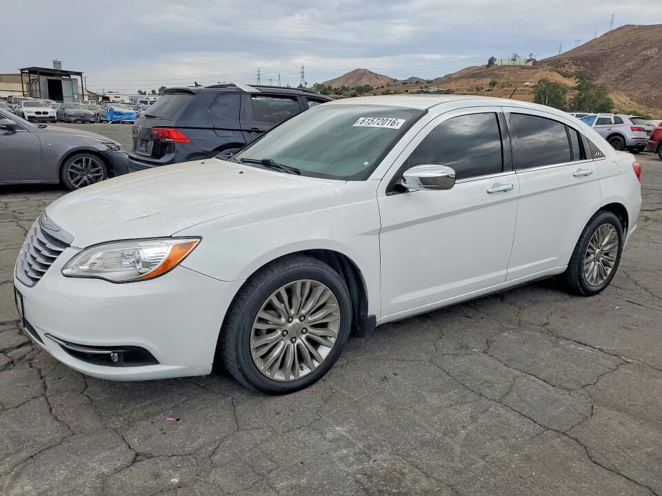 2011 CHRYSLER 200