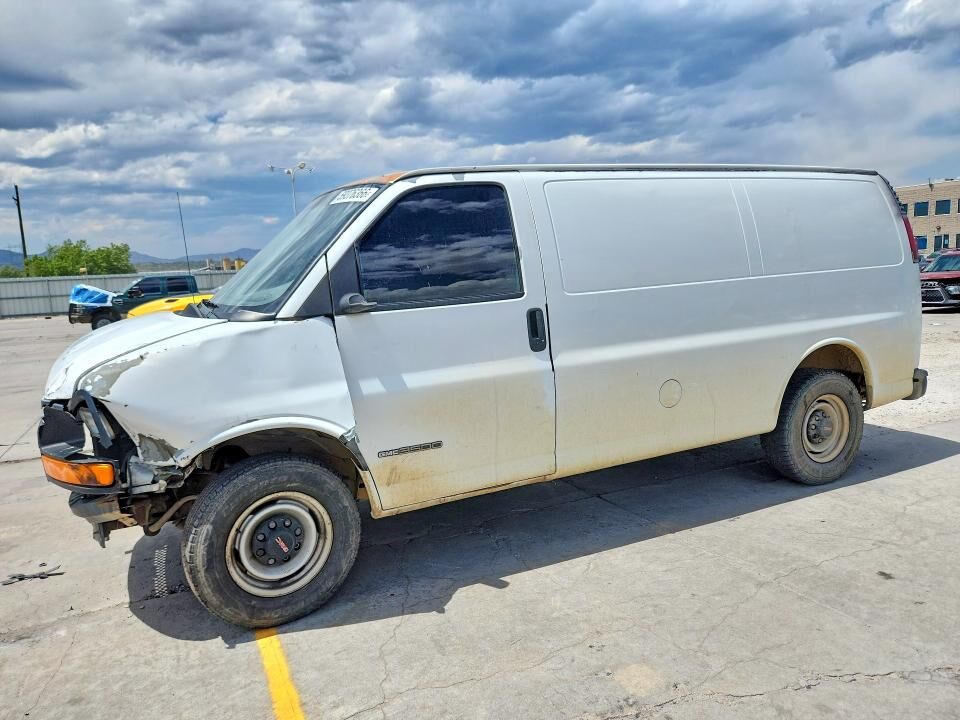 2002 GMC Savana